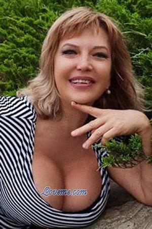 174112 - Viktoriya Age: 56 - Russia