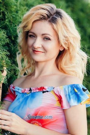 176736 - Oksana Age: 36 - Ukraine