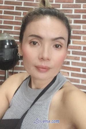 203720 - Jenjira Age: 42 - Thailand