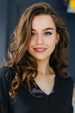 209933 - Anna Age: 21 - Ukraine