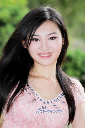 212490 - Yiyi Age: 32 - China