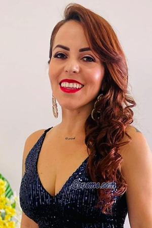 221238 - Fernanda Age: 36 - Costa Rica